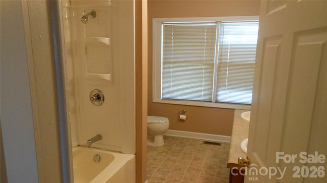 1514 W Walnut Avenue, Gastonia, NC 28052