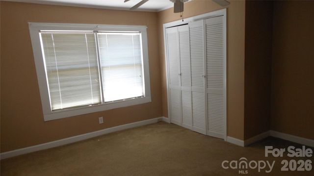 1514 W Walnut Avenue, Gastonia, NC 28052