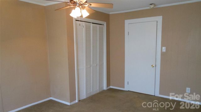 1514 W Walnut Avenue, Gastonia, NC 28052