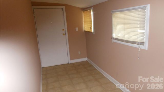 1514 W Walnut Avenue, Gastonia, NC 28052