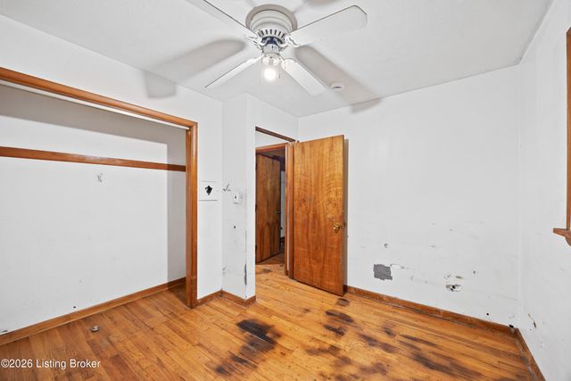 2403 Elkhorn Ln, Louisville, KY 40216