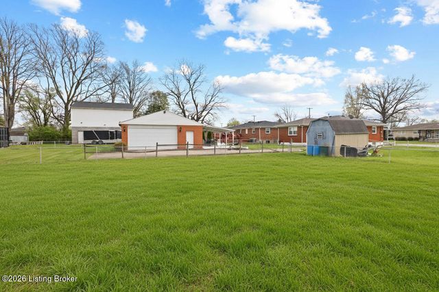 2403 Elkhorn Ln, Louisville, KY 40216