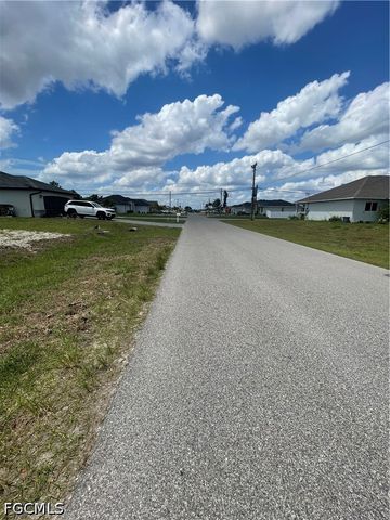 526 NW 7th AVE, Cape Coral, FL 33993