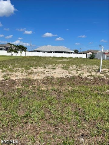 526 NW 7th AVE, Cape Coral, FL 33993