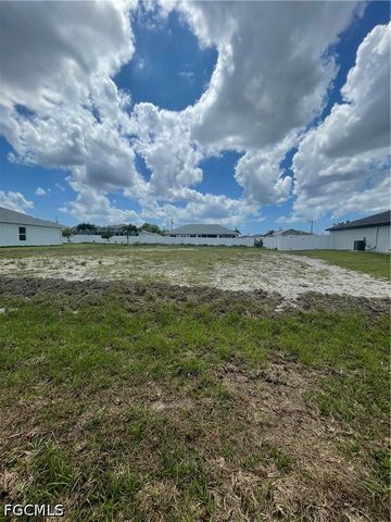 526 NW 7th AVE, Cape Coral, FL 33993
