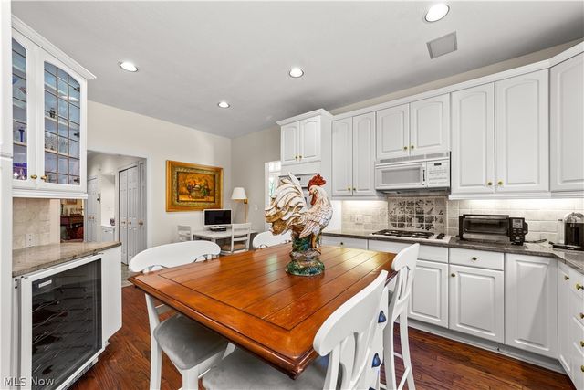 26 Haskell Drive, Bratenahl, OH 44108