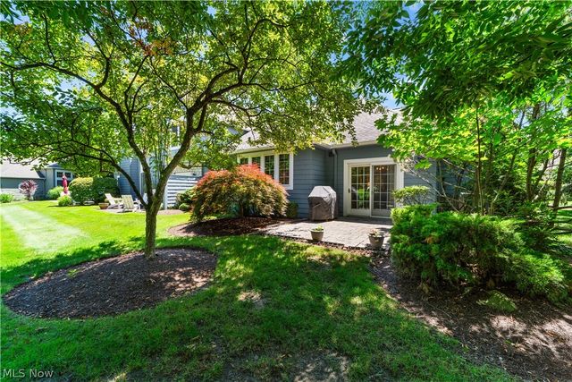 26 Haskell Drive, Bratenahl, OH 44108