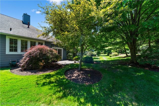 26 Haskell Drive, Bratenahl, OH 44108