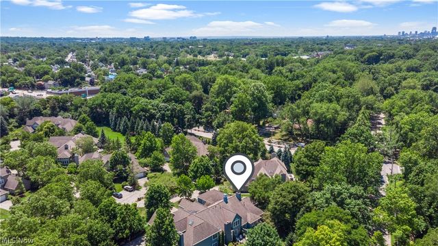 26 Haskell Drive, Bratenahl, OH 44108