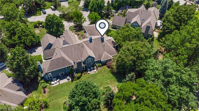 26 Haskell Drive, Bratenahl, OH 44108
