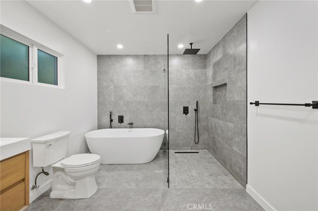 14328 Emelita Street, Sherman Oaks, CA 91401