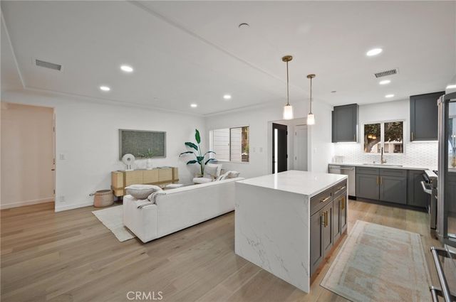 14328 Emelita Street, Sherman Oaks, CA 91401