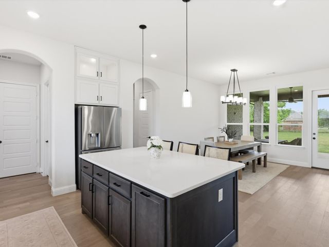 300 Waterview Drive, Gunter, TX 75058