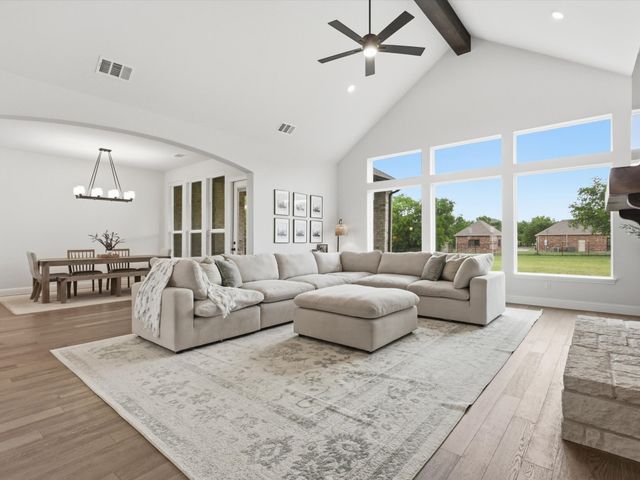 300 Waterview Drive, Gunter, TX 75058