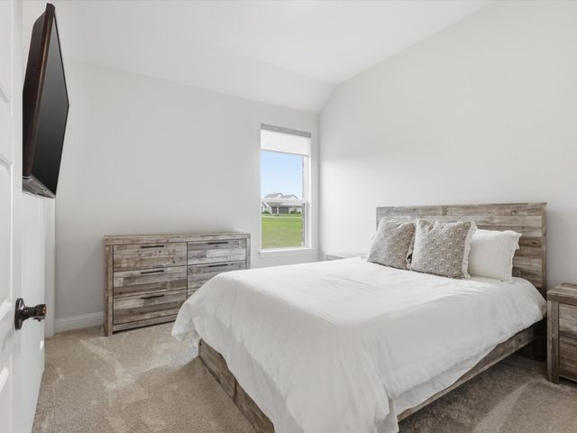 300 Waterview Drive, Gunter, TX 75058