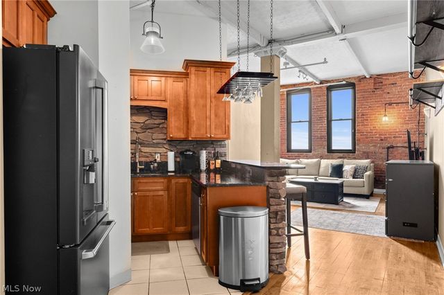 1133 W 9th Street 307, Cleveland, OH 44113