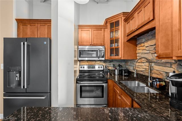 1133 W 9th Street 307, Cleveland, OH 44113