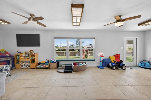 27256 San Marino DR S, Punta Gorda, FL 33983