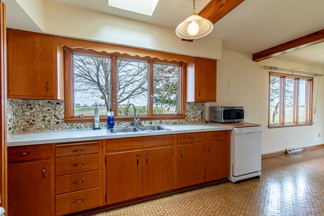 19332 1950 East Street, Princeton, IL 61356