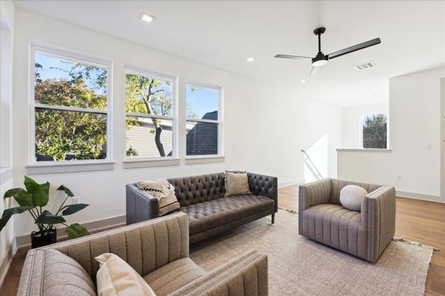 3001 Funston ST, Austin, TX 78703