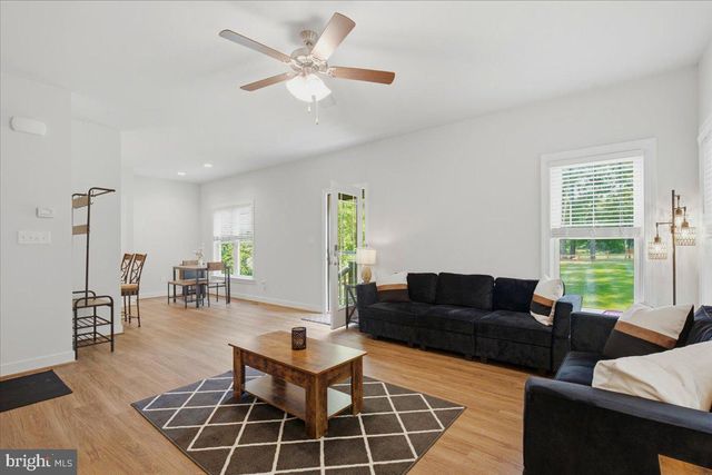 222 SEA CLIFF DR, Ruther Glen, VA 22546