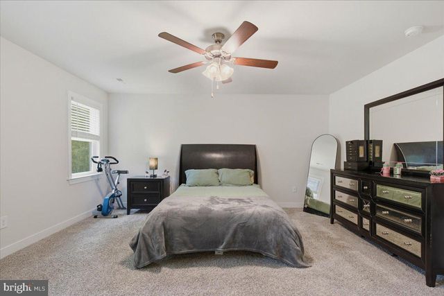 222 SEA CLIFF DR, Ruther Glen, VA 22546