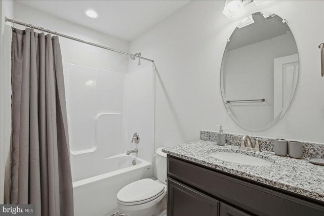 222 SEA CLIFF DR, Ruther Glen, VA 22546