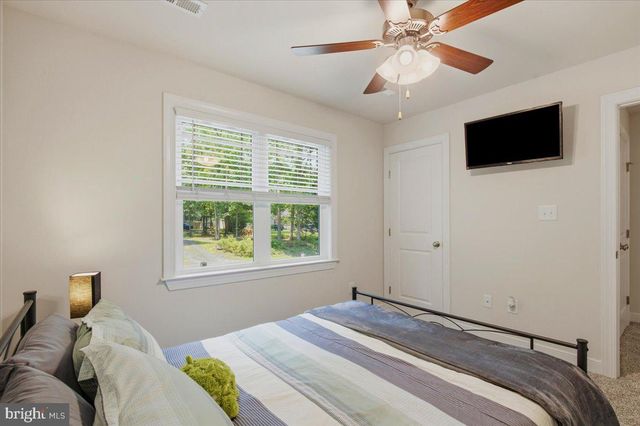 222 SEA CLIFF DR, Ruther Glen, VA 22546