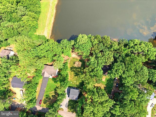 222 SEA CLIFF DR, Ruther Glen, VA 22546