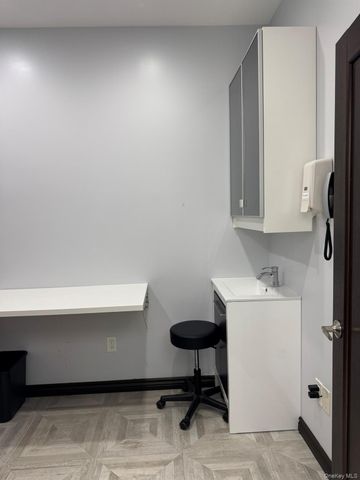 7305 Metropolitan Avenue Metropolitan, Middle Village, NY 11379
