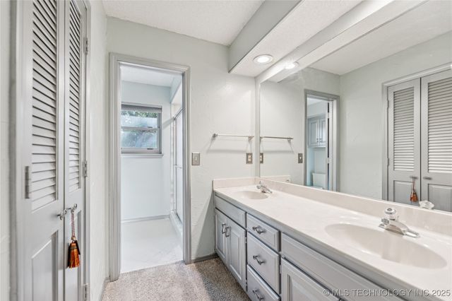 1517 S Nyssa Avenue, Broken Arrow, OK 74012