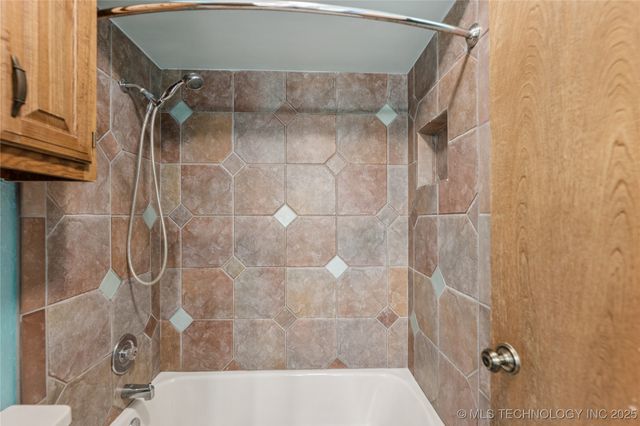 1517 S Nyssa Avenue, Broken Arrow, OK 74012