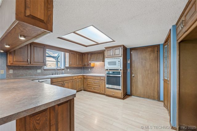1517 S Nyssa Avenue, Broken Arrow, OK 74012