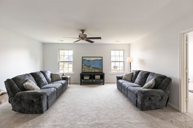 1902 Baileys Trace Dr, Spring Hill, TN 37174