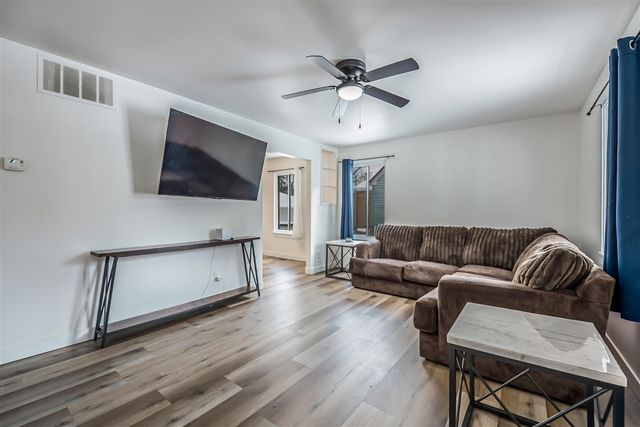 15100 Sunbury Street, Livonia, MI 48154