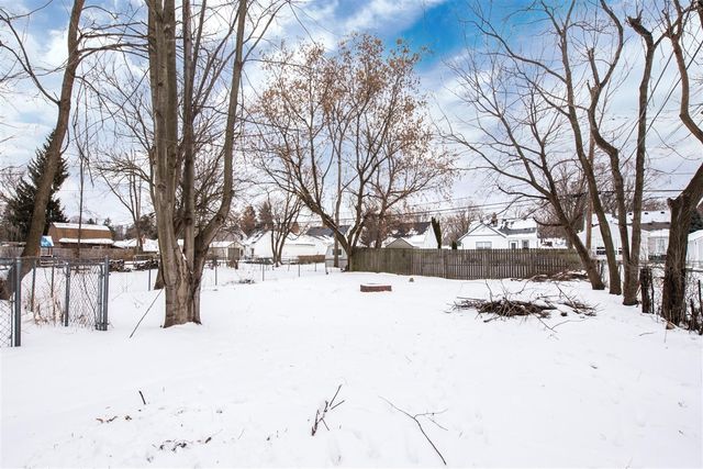 15100 Sunbury Street, Livonia, MI 48154