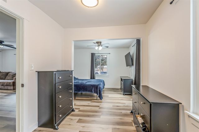 15100 Sunbury Street, Livonia, MI 48154