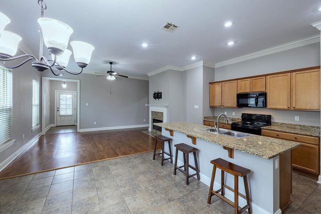 167 Laverne Dr, Thibodaux, LA 70301