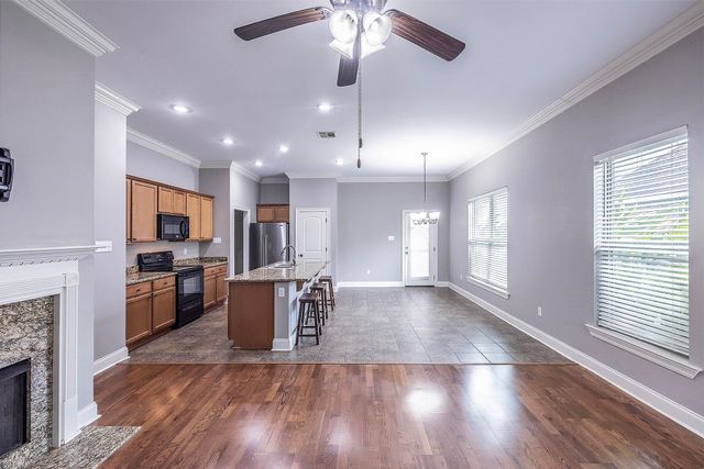 167 Laverne Dr, Thibodaux, LA 70301