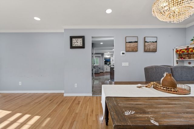 36 Shirley Rd, Shrewsbury, MA 01545