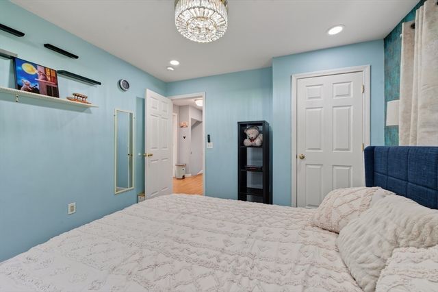 36 Shirley Rd, Shrewsbury, MA 01545