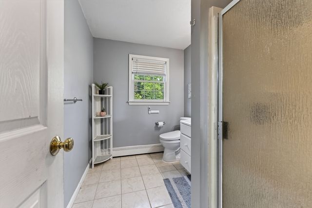 36 Shirley Rd, Shrewsbury, MA 01545