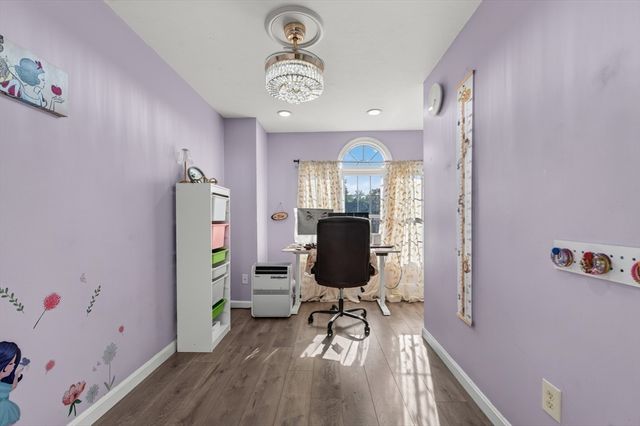36 Shirley Rd, Shrewsbury, MA 01545