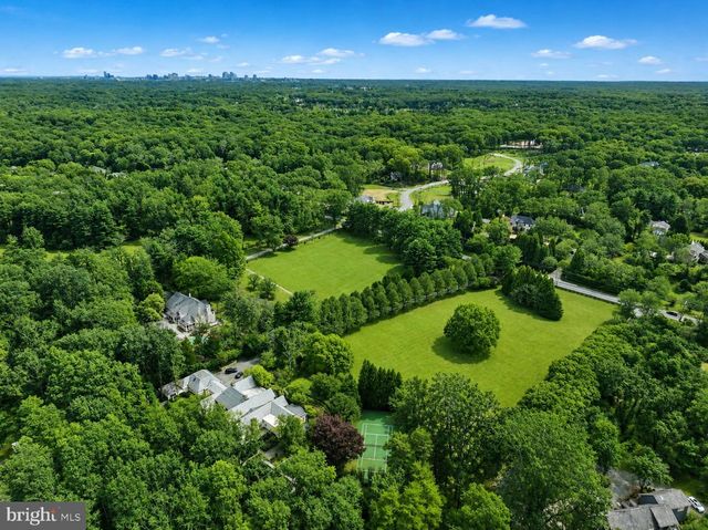 9324 GEORGETOWN PIKE, Great Falls, VA 22066