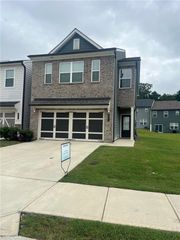 5344 Melbourne Lane, Flowery Branch, GA 30542