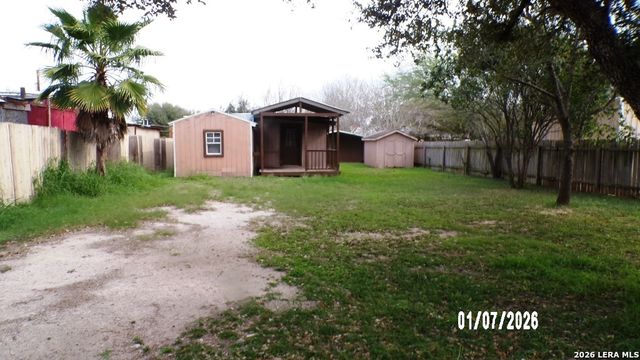 174 Veltri, Beeville, TX 78102