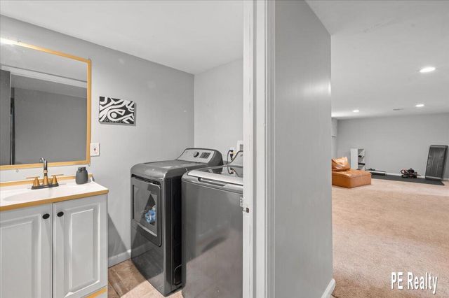 307 43rd Street Sw, City Of Wyoming, MI 49548