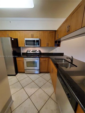 6458 Emerald Dunes 304, West Palm Beach, FL 33411