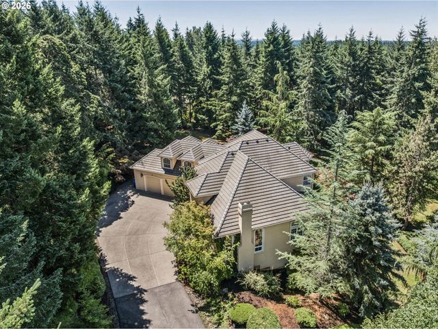 17006 S TRAIL RIDGE Rd, Oregon City, OR 97045
