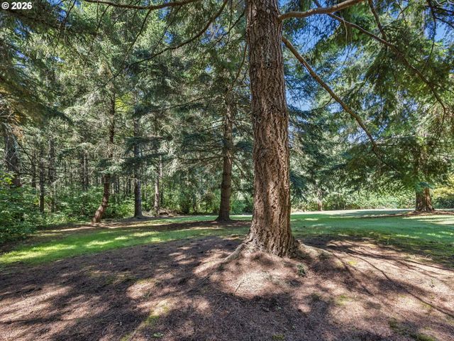 17006 S TRAIL RIDGE Rd, Oregon City, OR 97045